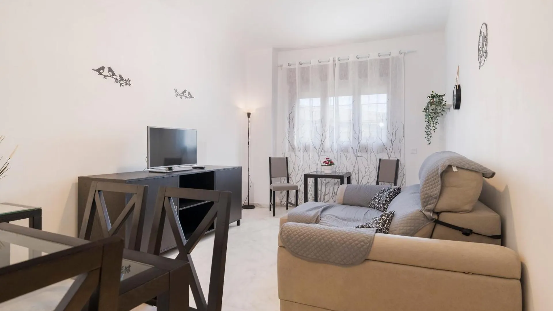 Apartamento En Lux Bormujos 0*,